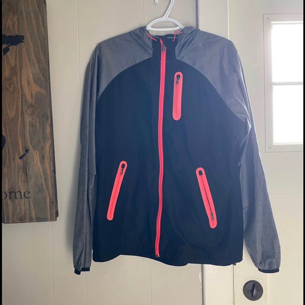 Under Armour Wind Breaker